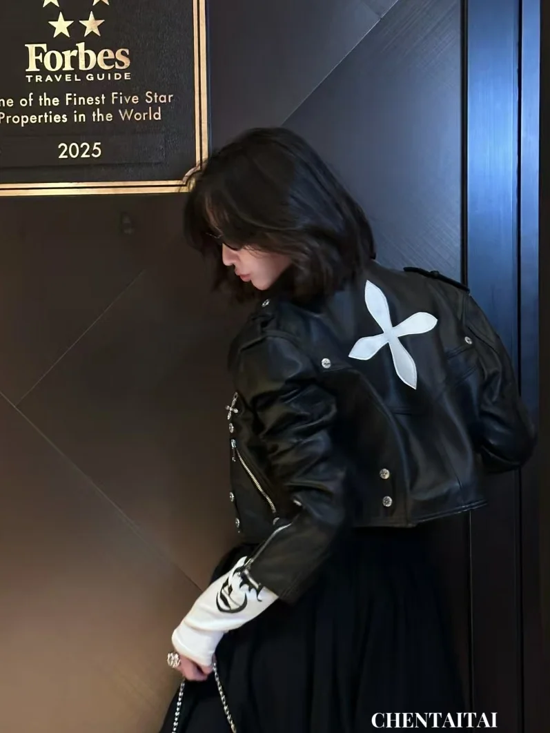 Jaqueta de Couro Feminina com Padrão Cruzado e Manga Longa, Estilo Biker, Nova Chegada de Outono, Marca Tagkita