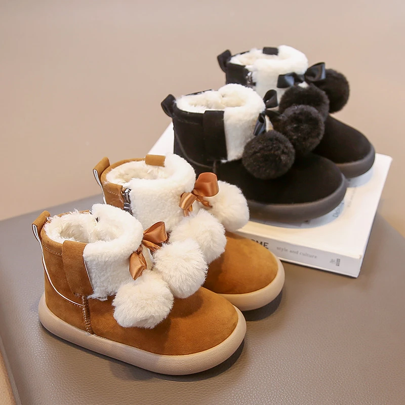 

Детские ботильоны на милом пушистом меху, ботинки принцессы для девочек, замшевые теплые зимние ботинки 2025, новые детские полусапожки с мягкой нескользящей подошвой