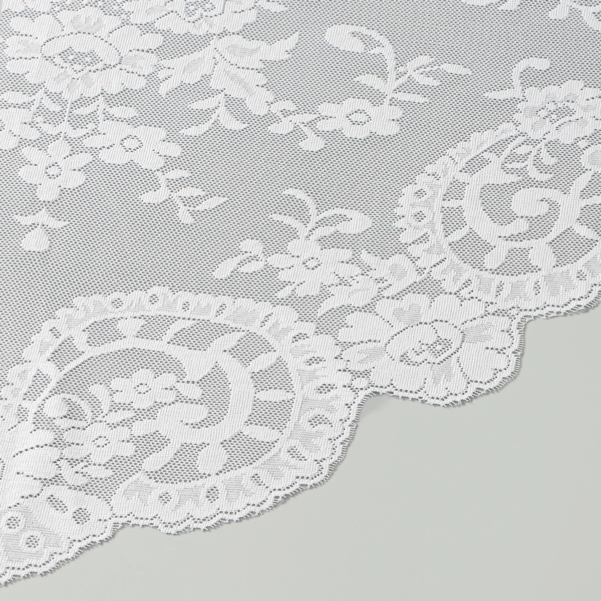 Fashion Spanish Traditional Triangle Lace Mantilla Women Head Covering Christian Church Catholic Veil image 5