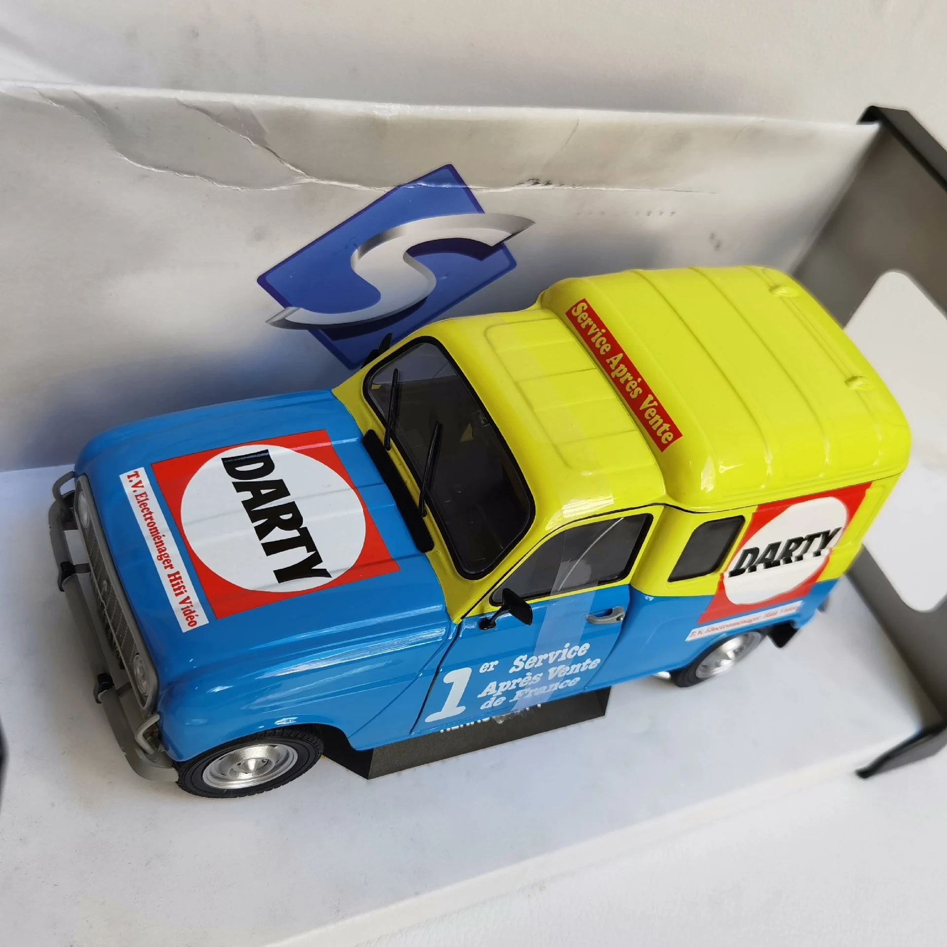Diecast SOLIDO RENAULT4 F4 Renault Van Legierungsautomodell im Maßstab 1:18, Sammlerspielzeug, Geschenk, Souvenir, Display-Ornament