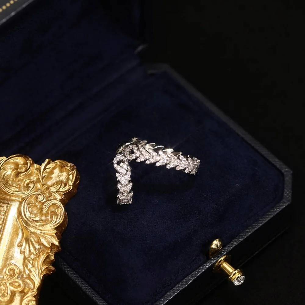 Delicate Crystal Leaf Earcuff Non Piercing Earrings for Women 1pc Silver Color Luxury Earbone Earclip Fashion Jewelry KDE137 image 5