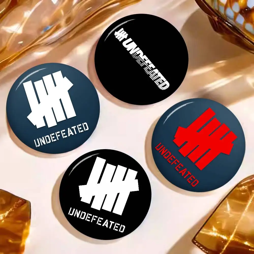 Sneaker Brand U-UndefeatedS Customizable Soft Button Pin For Women Creative Jewelry Funny Badge Cartoon Lover Hat