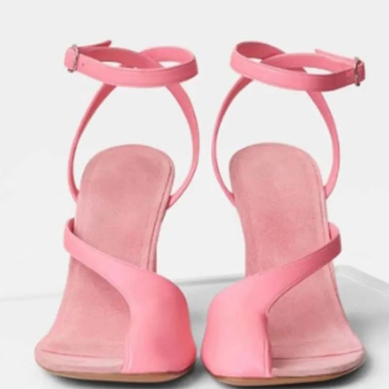 New Roman Sandals for Foreign Trade, Women's Sensation, Side Empty Half Headrest, Clamp Toe, Split Toe Large High Heels