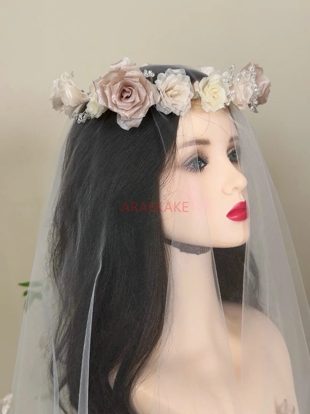 

Handmade floral wreath, bridal veil, studio sample shooting, outdoor styling