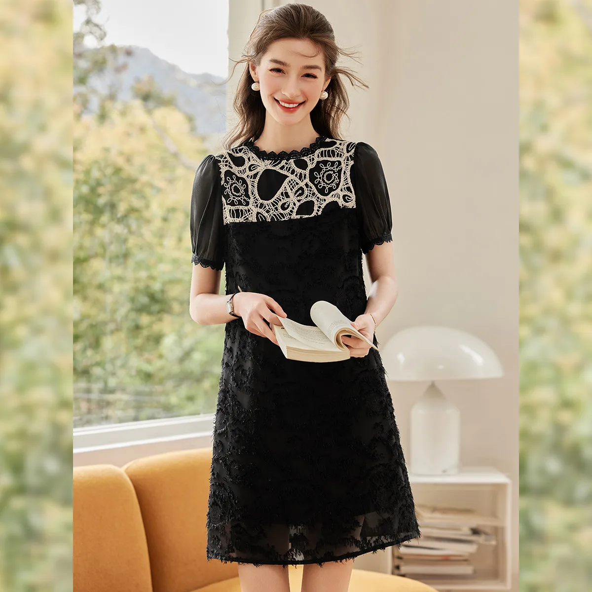 루이스 야오 신상 스트랩리스 A라인 롱 드레스 2025 여름 레이스 크러쉬드 드레스 라운드넥 클래싱 플로럴 컷아웃 여성 드레스