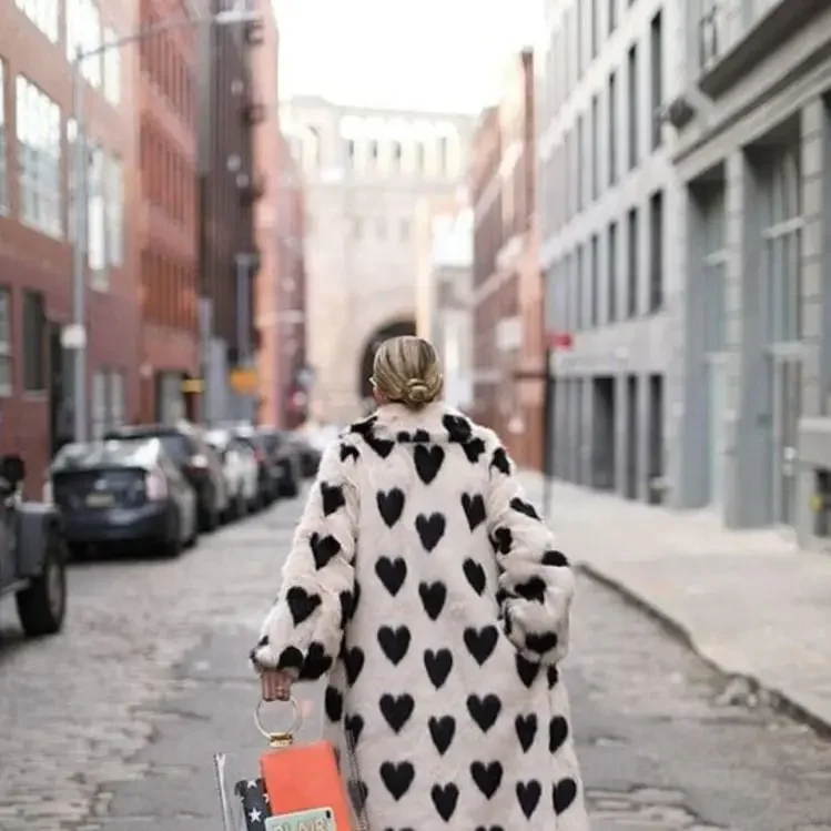แฟชั่นฤดูหนาวสัปดาห์แฟชั่นหัวใจรักยาวรูปแบบคุณภาพสูง Faux Fox FUR Coat เสื้อแจ็คเก็ตผู้หญิง