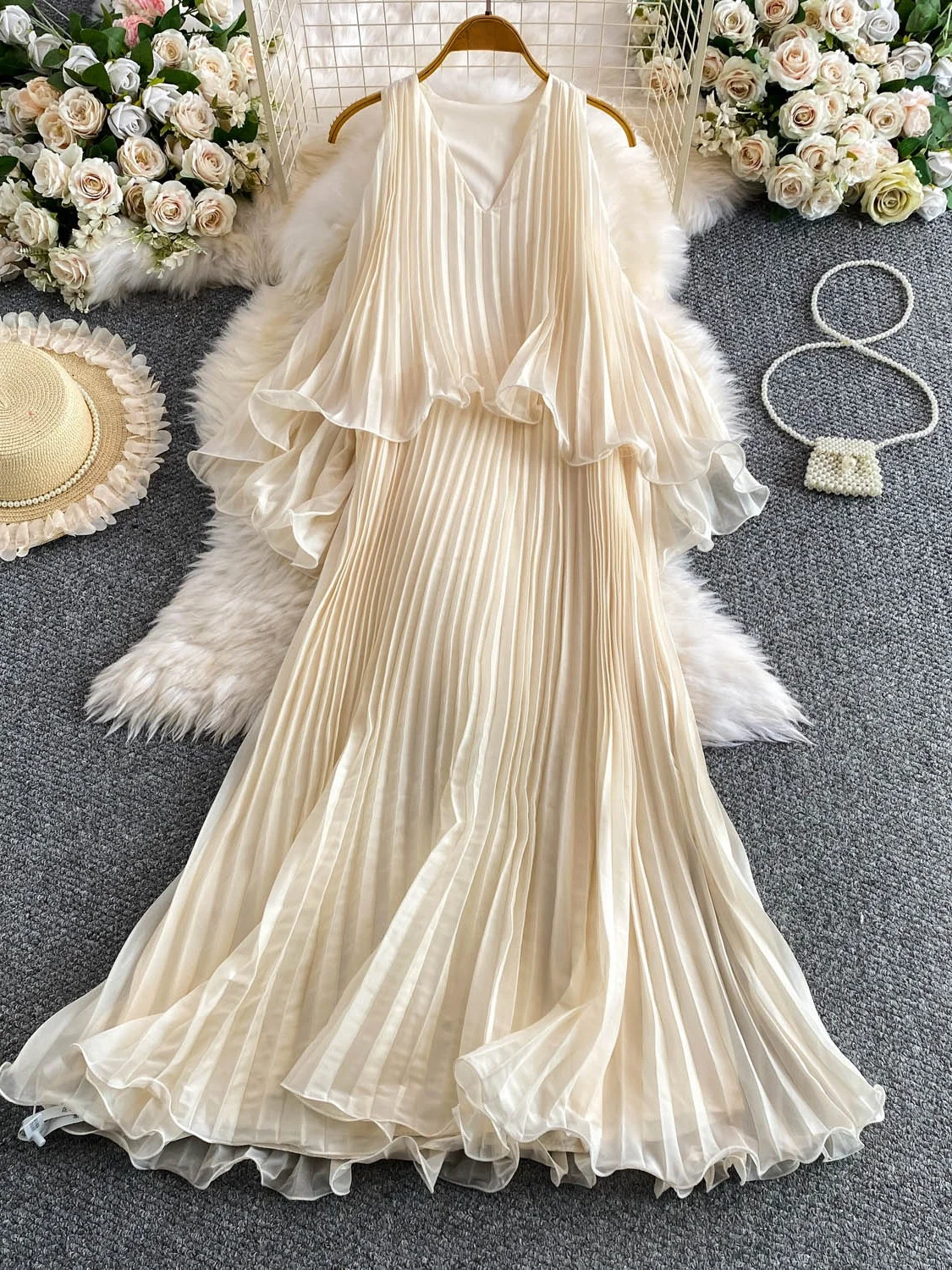 Elegant Light Luxury Vest Dress Irregular Hem Maxi Skirt Women's Summer Vacation Style Fairy Tale Gown Casual Breathable