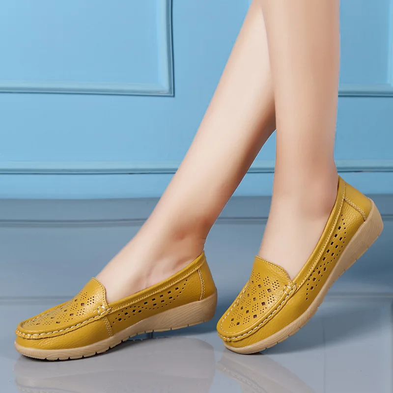 Spring Autumn Women Wedge Hollow-Out Bean Shoes Adult Soft-Soled Round-Toe Mom Nurse Shoes Lady Flat Casual Shoes  Leisure Shoes - view 4