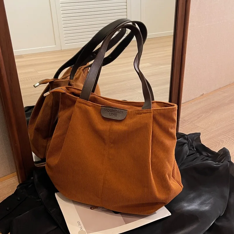 

High Capacity Solid Color Zipper Flannel Shoulder Bags 2024 Hot Sale Bags for Women Casual Tote Bolsas Femininas Bolsas De Ombro