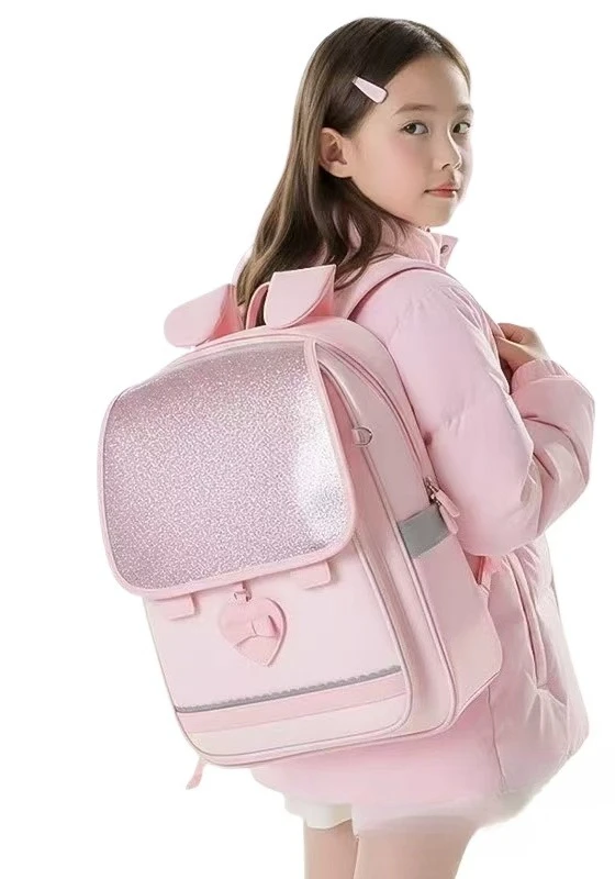 2027 New Large Student Bags Children Rivet Backpacks in Kindergarten Girl Female Student Book Bag Kids Large Primary Schoolbag