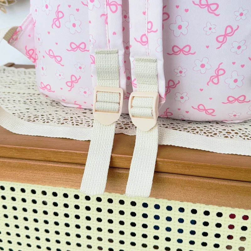 Hochwertiges, ästhetisches Rucksack-Set mit Blumenmuster, dreiteilig, aus leichtem Nylon, großes Fassungsvermögen, Mädchenrucksack, Campus-Studentenrucksack – Detail 10