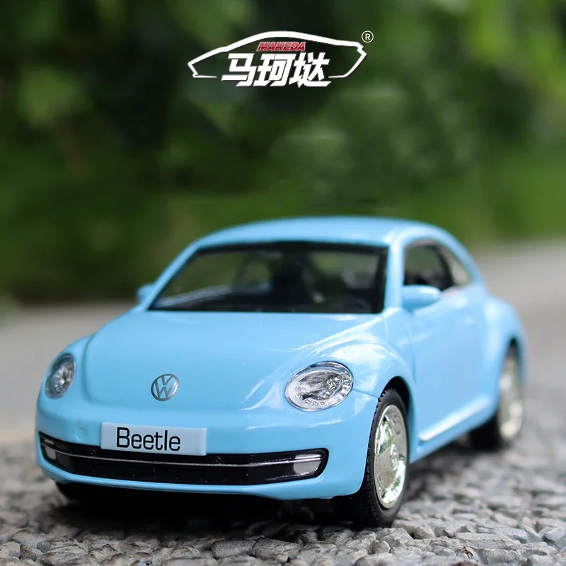 Makeda 1:36 scala Volkswagen New Beetle Black Alloy Model Car Toy Diecast Metal Miniature Vehicle Toy da collezione per regalo per bambini