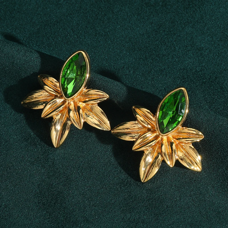 

Vintage Green Crystal Gold Color Leaf Earrings Flower Woman Elegant Luxury Quality Jewelry Fashion Designer Gift Wedding 2025