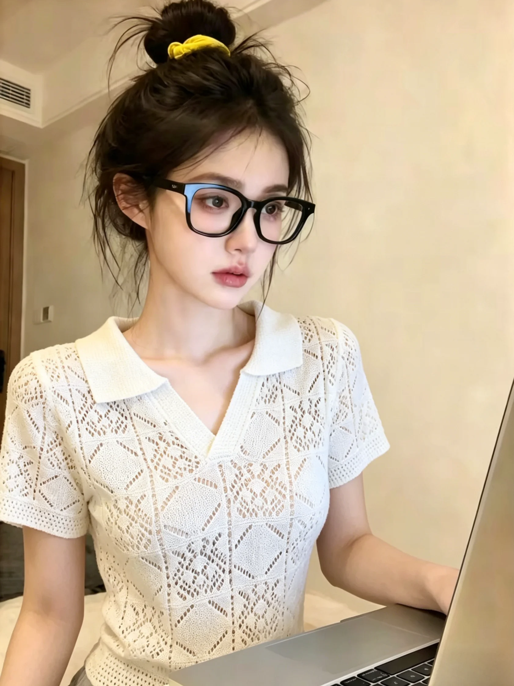 

Women's Short Sleeve Knitted Sweater Hollow out Design Summer New Style Gentle Versatile Top Commute Korean Style Straight Cut