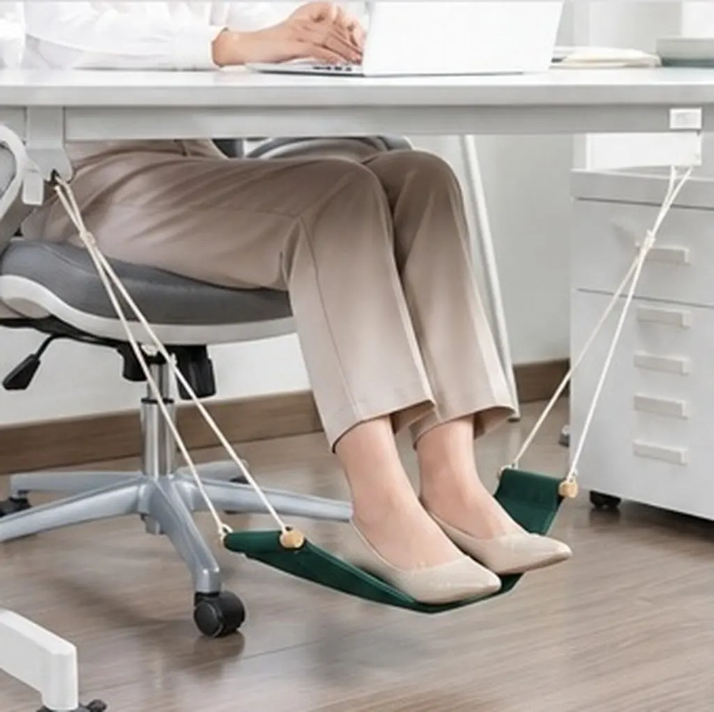 Under Desk Foot Hammock Adjustable Hanging Foot Rest Portable Office Home Desk Footrest Comfortable Leg Support