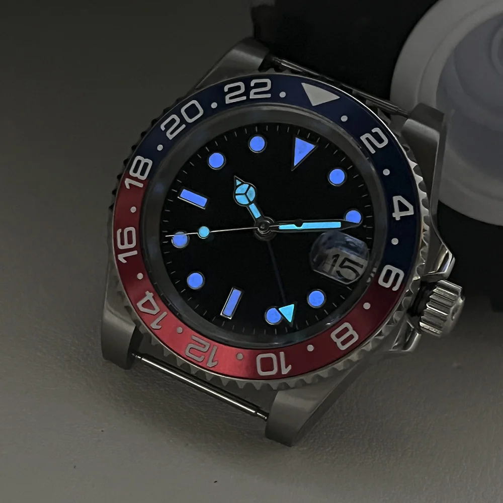 ساعة ميكانيكية للرجال 40 ملم، إطار أحادي الاتجاه NH34 GMT، عقارب حمراء، تاريخ، كريستال ياقوتي، علبة ستانلس ستيل