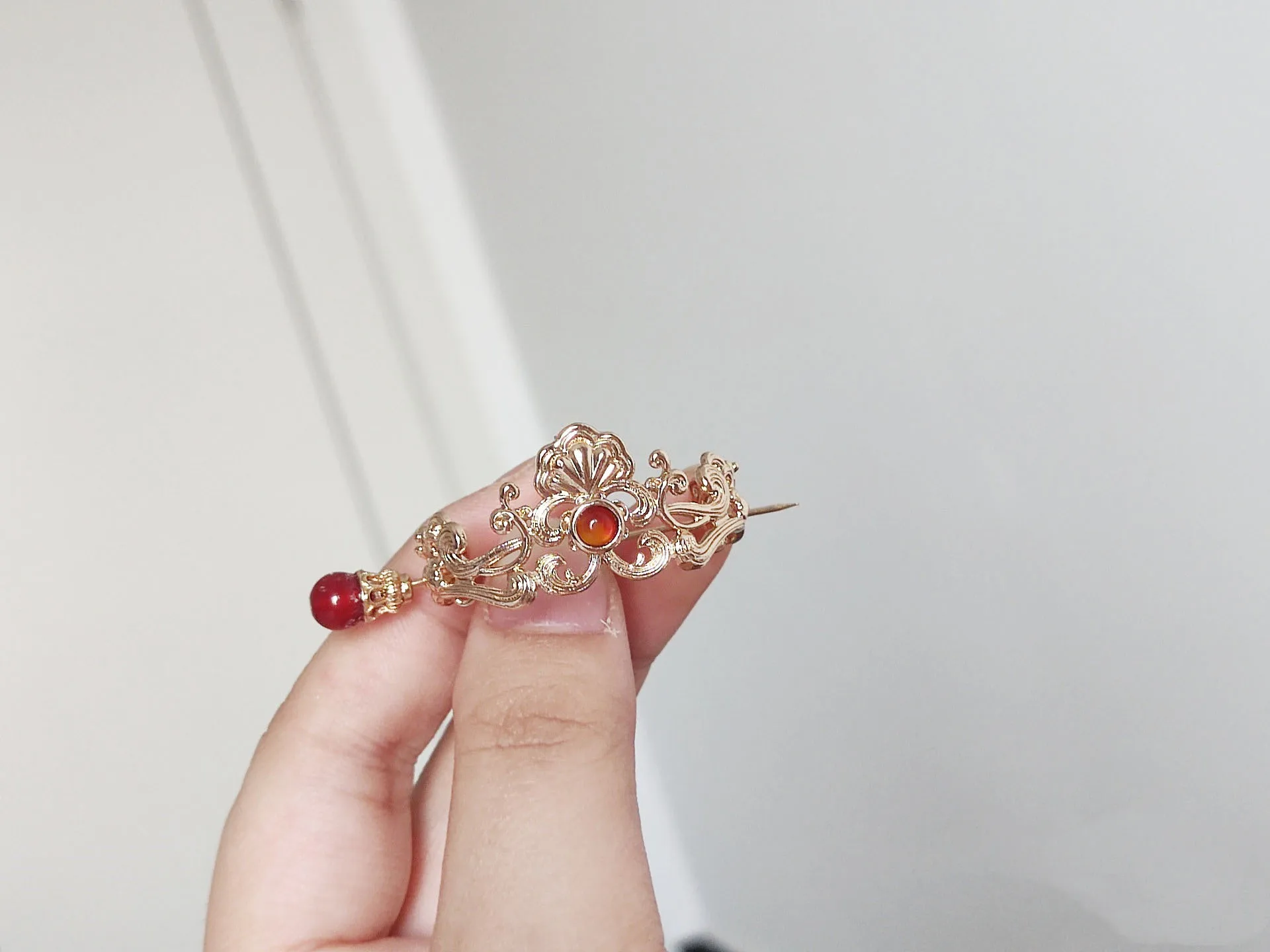 Miedziana pozłacana czerwona tiara z agatem, 1/4 1/6 BJD Doll Crown Toys Akcesoria