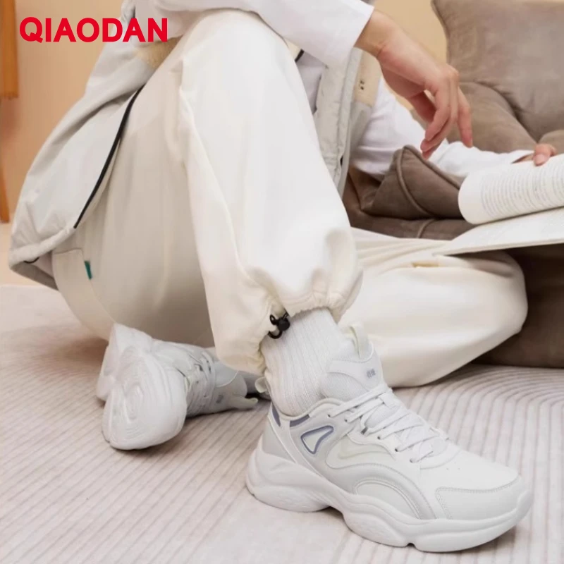 QIAODAN Men Casual Shoes 2025 Autumn Leather Waterproof Sports Shoes Breathable Comfortable Soft-Soled Sneakers XM45230310