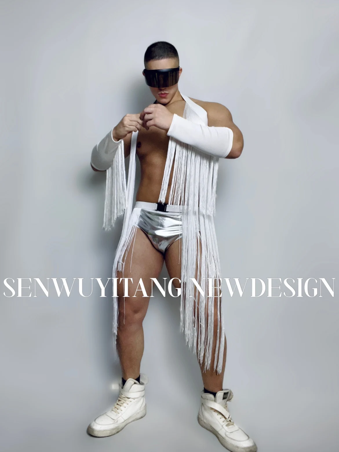 Sexy Atmospheric White Tassel Vest Belt Sleeve Sliver Shorts Glasses Set Nightclub Bar Men Women Singer Dance Stage Show Clothes