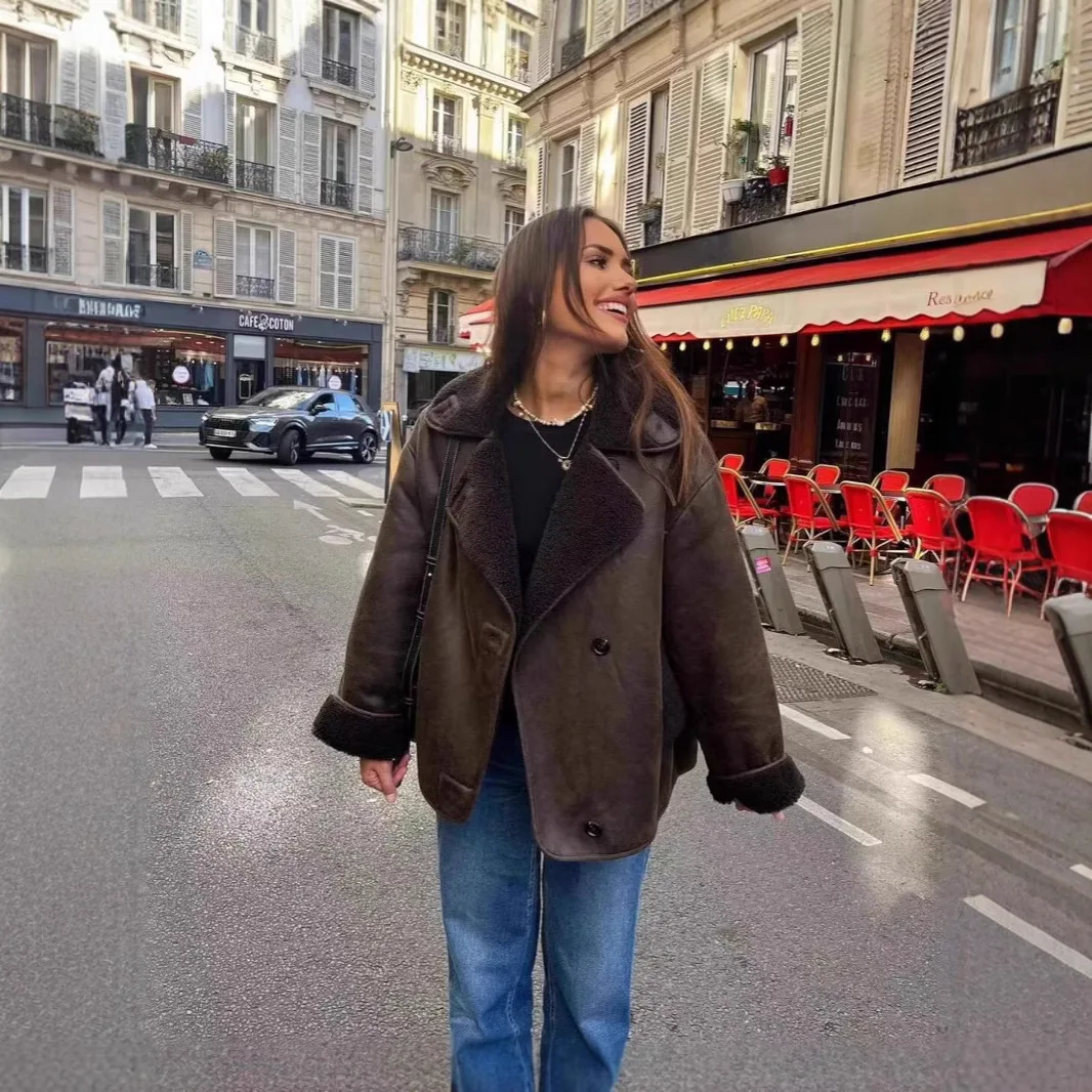 แจ็คเก็ตบอมเบอร์หนัง PU วินเทจ คอลเลคชั่นฤดูใบไม้ร่วง 2025 รุ่นใหม่สำหรับผู้หญิง ซิป ปกเสื้อแบบลาペル แขนยาว มีกระเป๋า พร้อมเข็มขัด สไตล์สตรีทแวร์ทรงหลวม