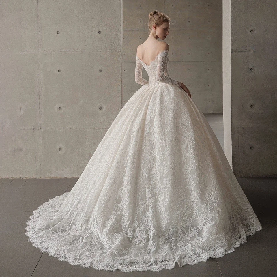 Elegant Lace Off The Shoulder Ball Gown Wedding Dress 2026 Long Sleeves Sweetheart Vintage Princess Bridal Gown Vestido De Novia