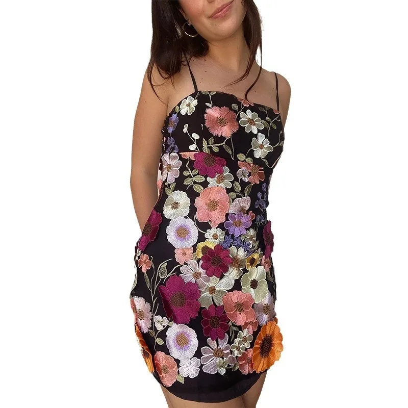 

Spring 2025 New Style Elegant Three-Dimensional Flower Mesh Splicing Heavy Embroidery Suspender Dress Short Skirt