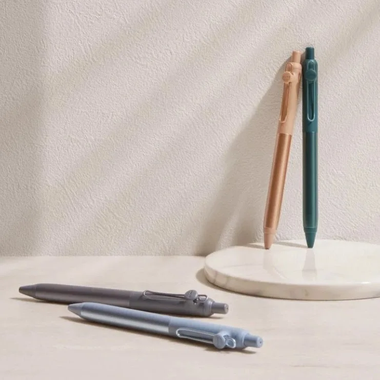 Japoński długopis żelowy Uni-ball ZENTO Limited Flow Model Metal Push Ultra-Smooth Writing 0,38/0,5 mm do podpisywania dla studentów i biznesu — zdjęcie produktu 5