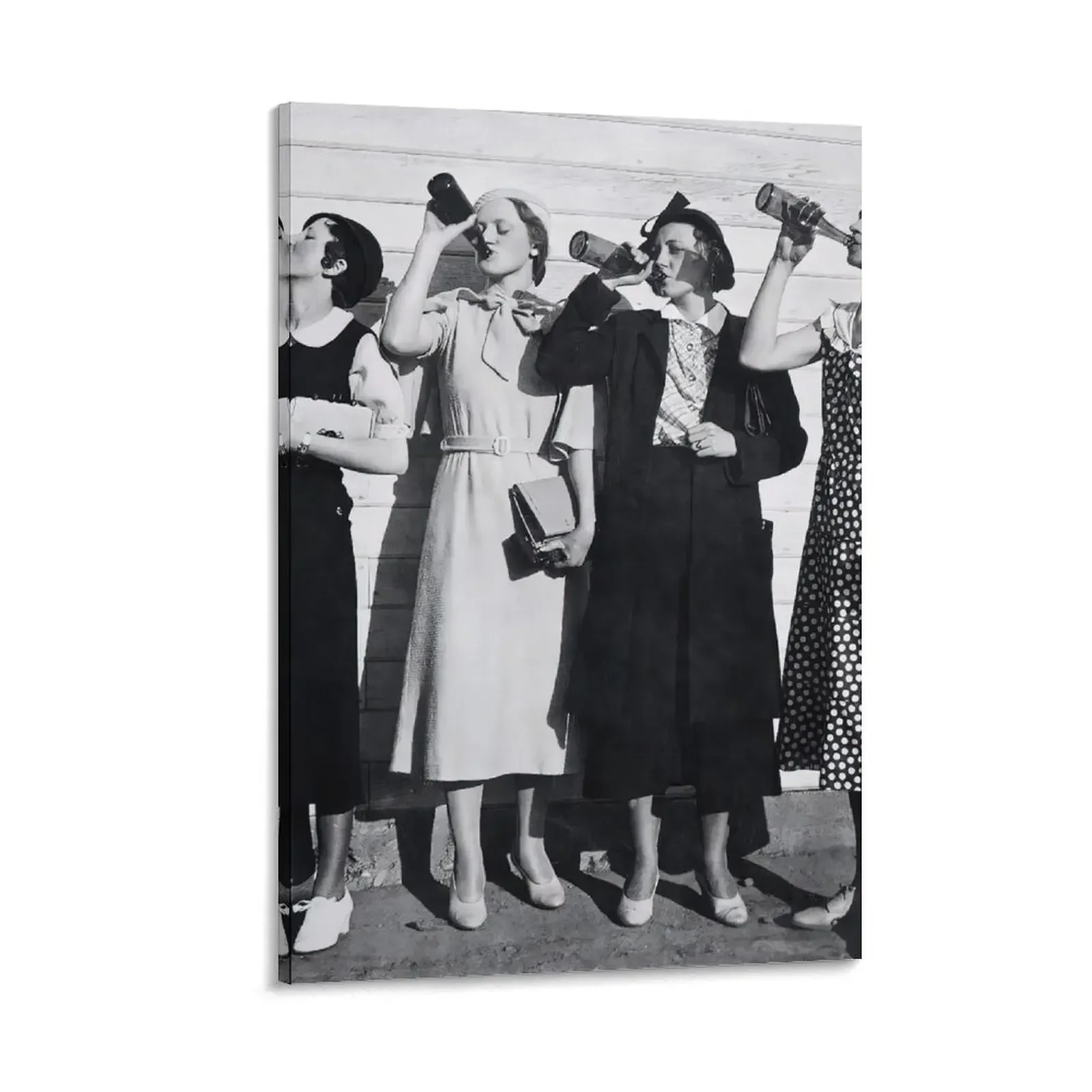 

Women Beer Drinkers, Black and White Vintage Art Canvas Painting vintage home decor photos for living room Paintings on the wall