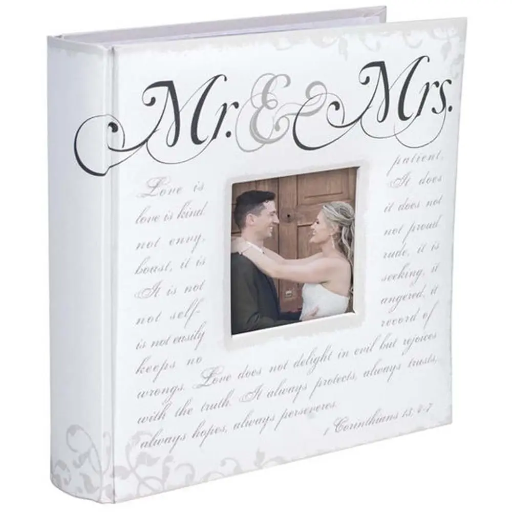 

Фотоальбом для свадебных фотографий Mr & Mrs Corinthians Verse, на 2 пары фотографий 4x6 горизонтального формата, в твердом переплете с полем для записей, от Internationala.