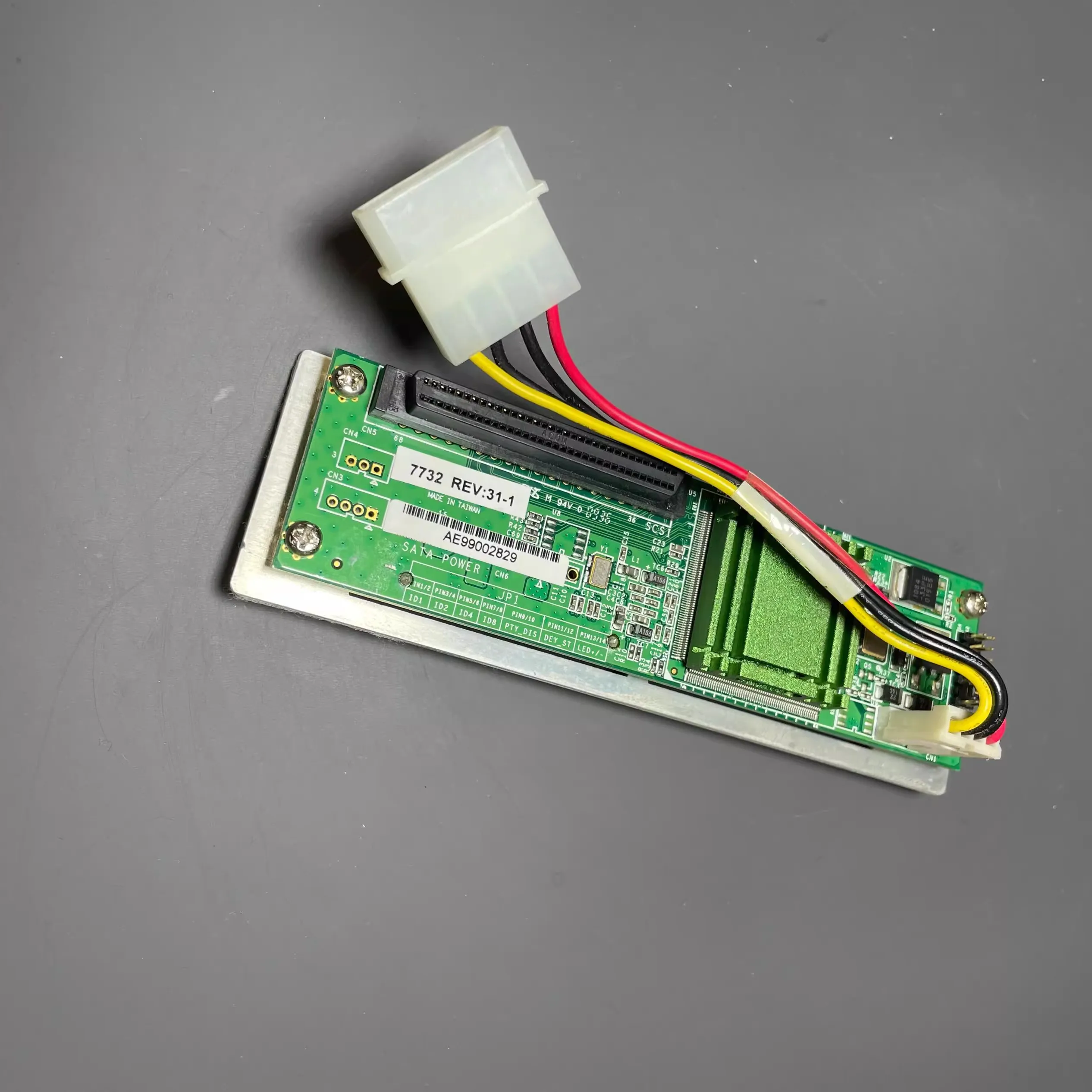 AEC-7732 Adattatore da SCSI a SATA Cavo da SCSI a seriale a 68 pin