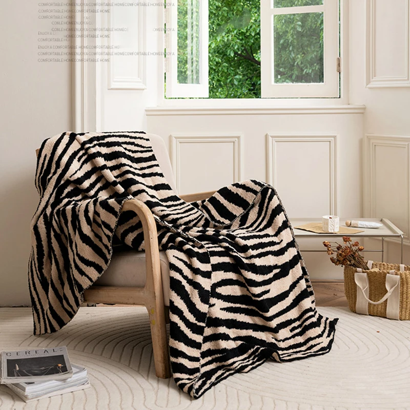 

Nordic Luxury Plush Blanket Office Leisure Winter Blanket Sofa Cover Autumn Winter Bedroom Zebra Stripe Thicken Bed Sheets