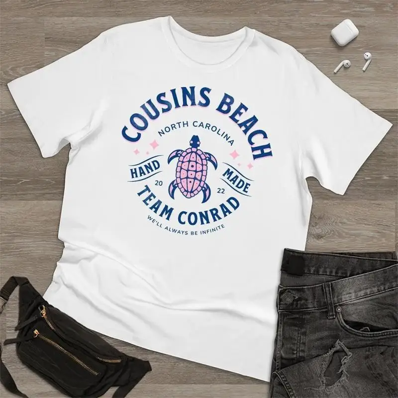تي شيرت Cousins Beach Team Conrad Vintage للجنسين باللون الأبيض