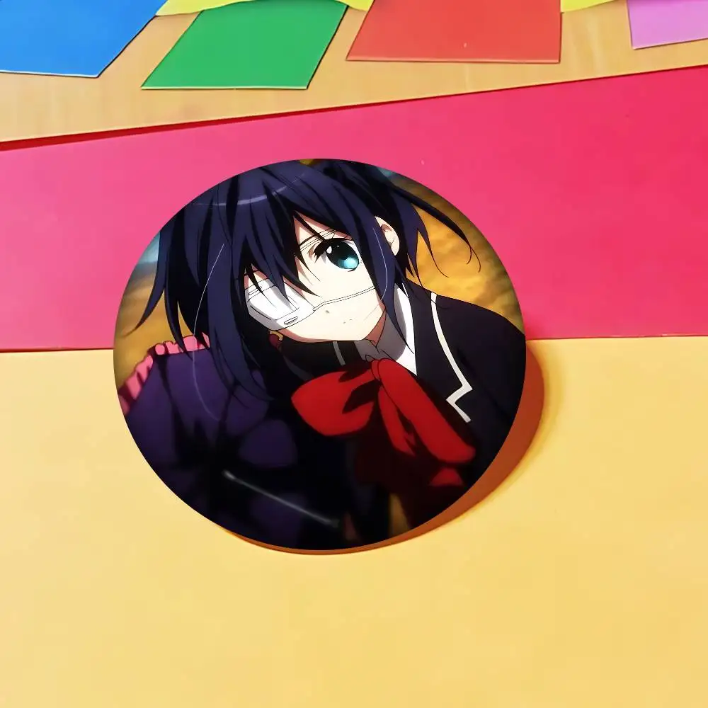Chuunibyou RikkaS Takanashi Cell nuevos broches botón suave Pin divertido tonto Gnarpy en un monopatín Meme insignia colección regalos
