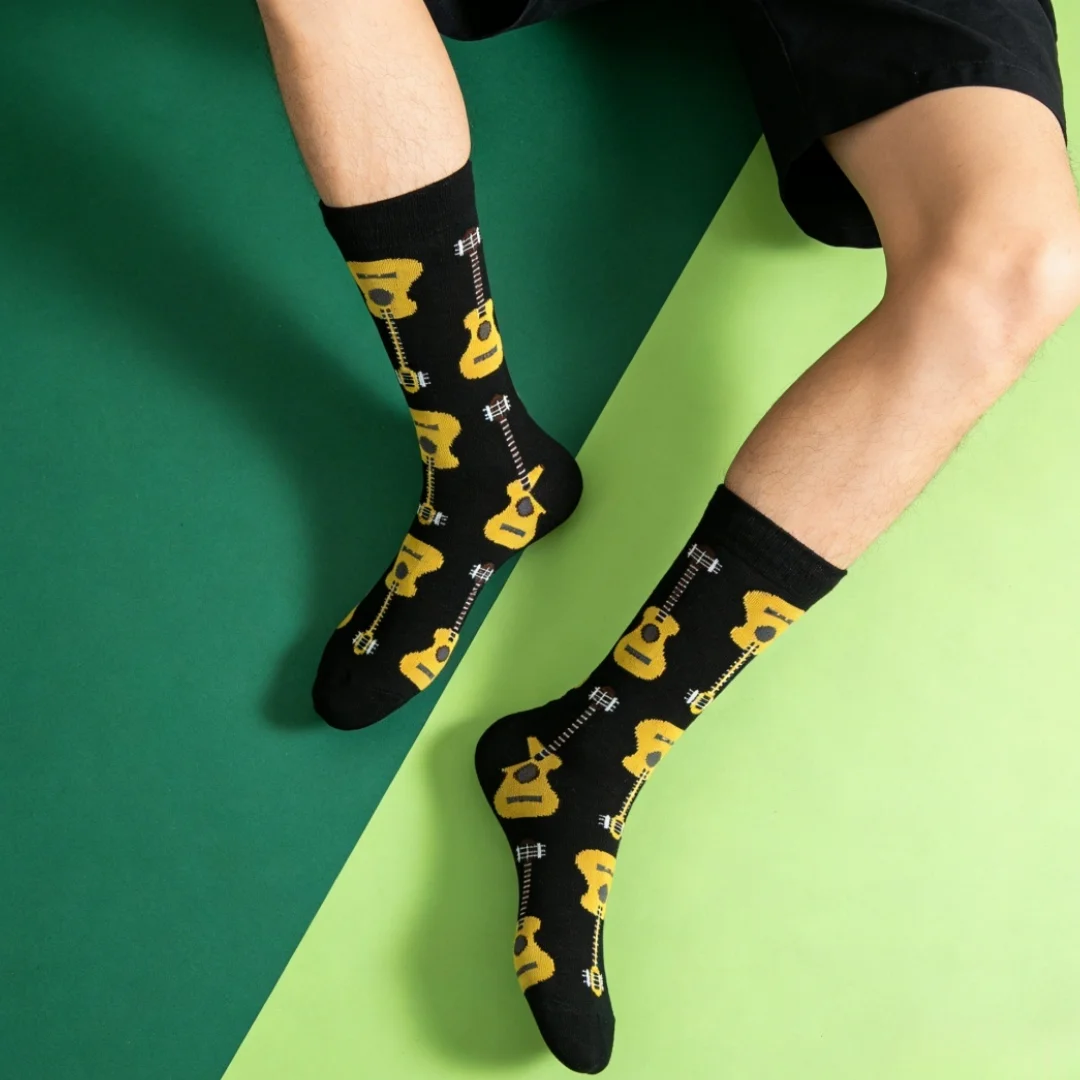 

1 пара классических акустических гитар унисекс с узором, модные модные удобные носки средней длины, костюм на все сезоны