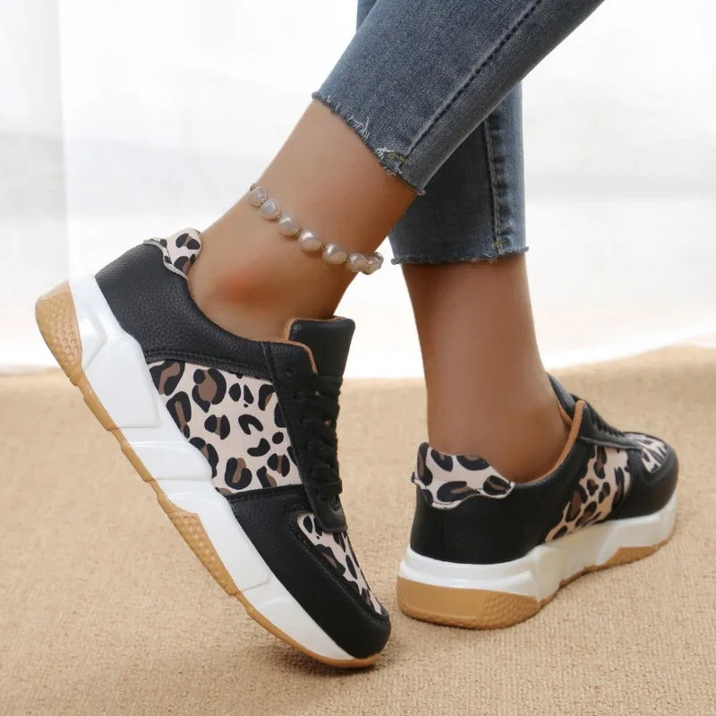 2024 Autumn Women Casual Platform Sneakers Leopard Thick Bottom Vulcanized Shoes Woman Casual Flats Walking Shoes Plus Size 43