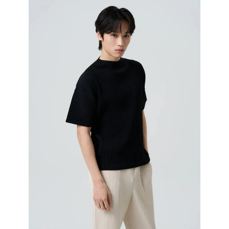 Miyake Pleated Men T Shirt Turtleneck Short Sleeve Top Split Hem Japanese Style Casual Loose Fit