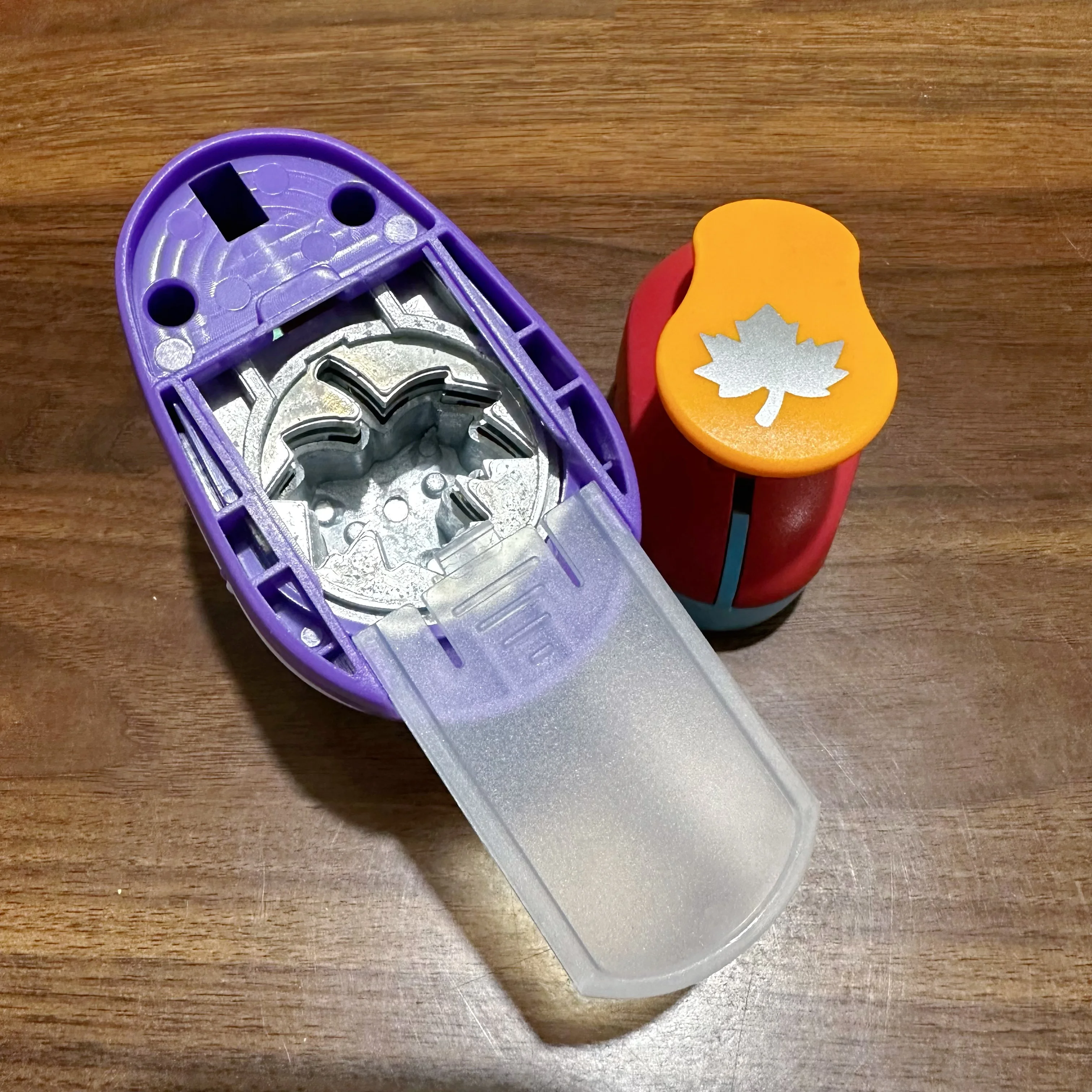 8/16/25/38/50 مللي متر لون عشوائي أوراق القيقب لكمة DIY بها بنفسك النقش اللكمات سكرابوكينغ آلة قطع الورق ثقب لكمة القاطع