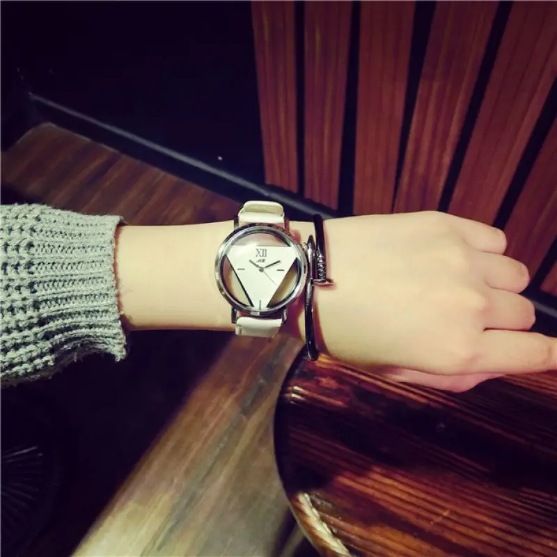 Fashion Simple Triangular Glass Watch Nail Bracelet Set Quartz Watch