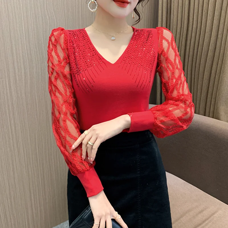 #7968 Spring Black Red Knitted T Shirt Women V-neck Diamonds Sexy Skinny Women\'s T-shirt Spliced Lantern Sleeve Korean Style