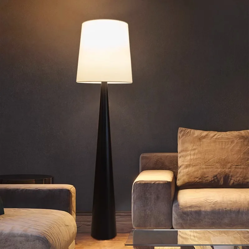 

Italian modern style clothing store living room bedroom balcony metal floor lamp