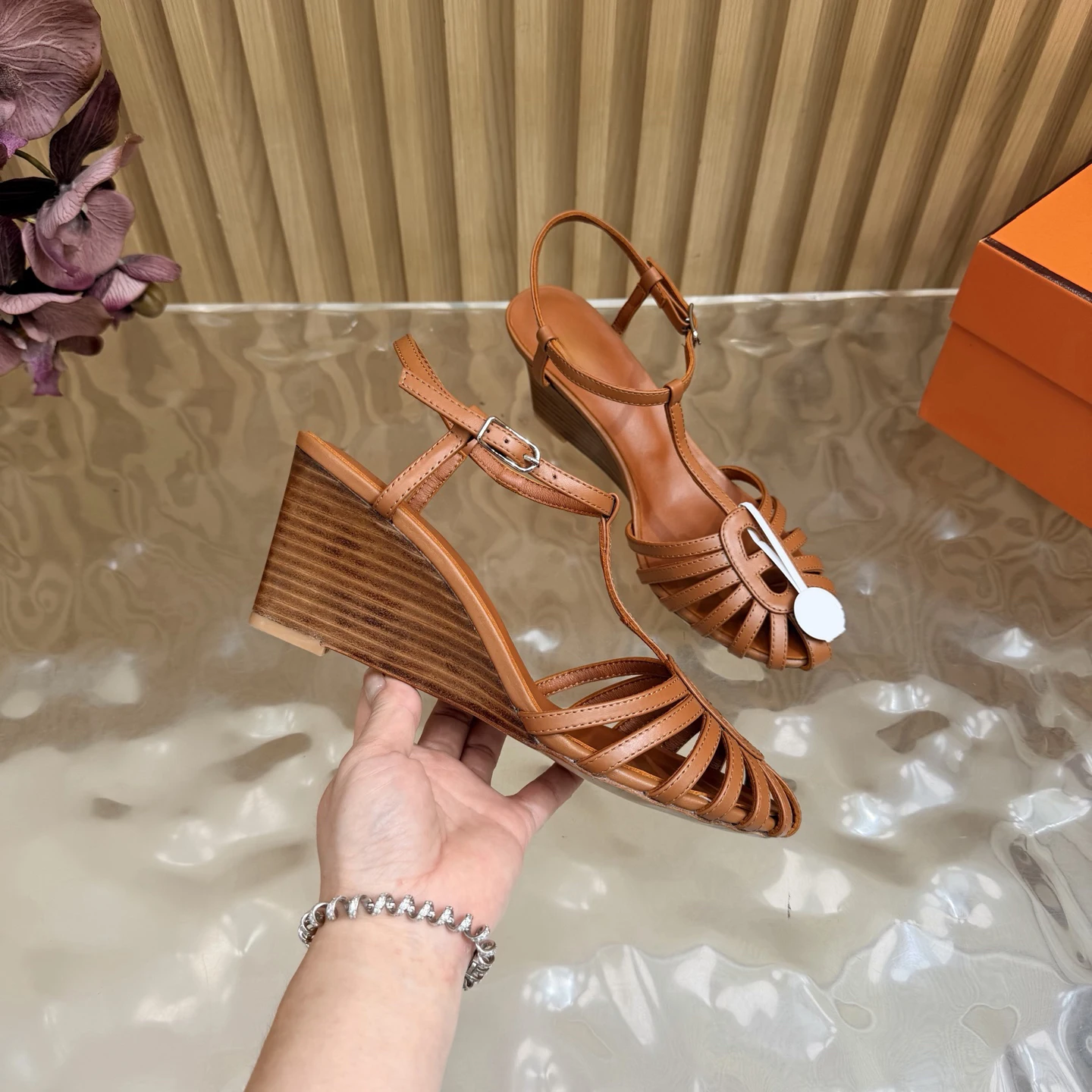 2026 New Women Genuine Leather Woven Closed Toe Wedge Sandals T Strap Ankle Buckle 7cm Wooden Wedge Heel Summer Shoes Size 35-42