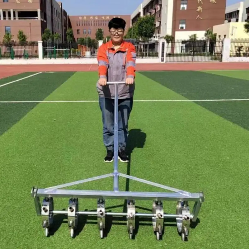 Professional garlic and onion planting tools with adjustable row spacing and 12.5 cm plant spacing for efficient field planting