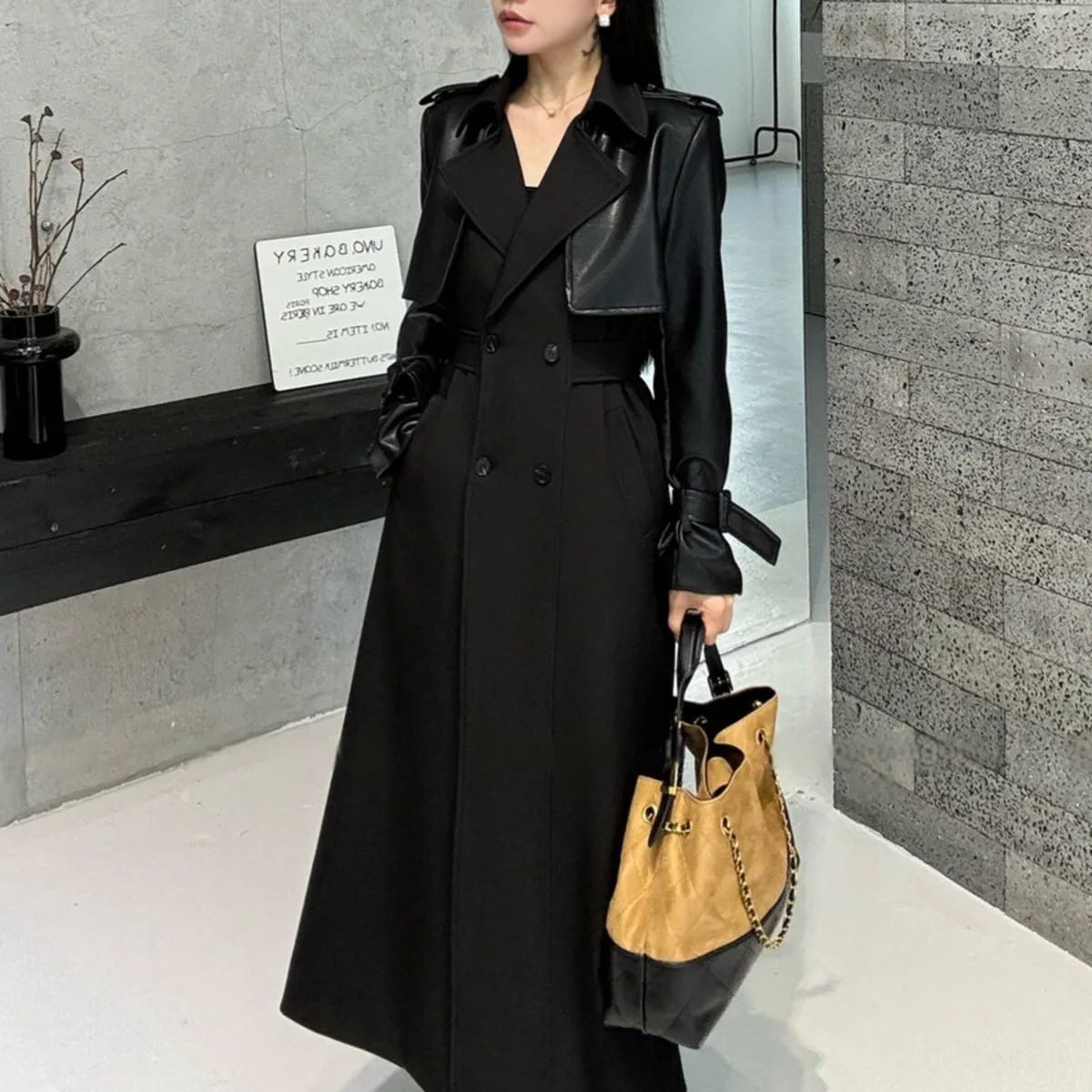 BJTZ 2025 秋冬 レディース PUレザー トレンチコート パッチワーク カラーブロック 高級 エレガント ベルト付き ダブルブレスト アウターウェア