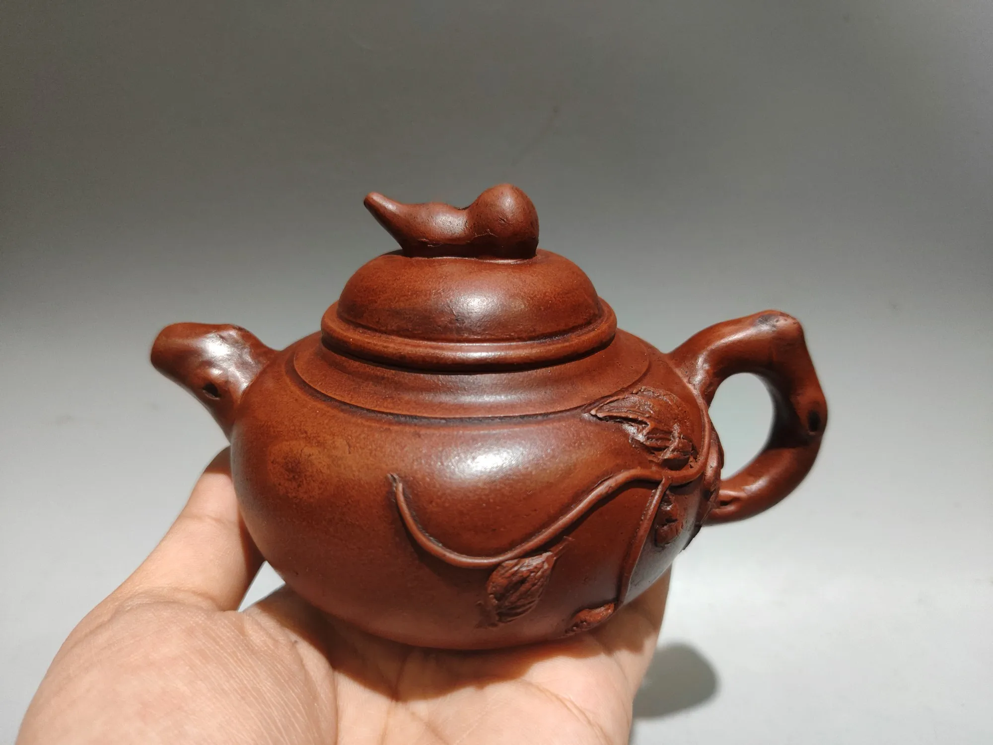 

6"Chinese Yixing Purple Clay Teapot Gourd, melon and vine pattern Gourd lid pot Kettle Teapot Flagon Amass wealth Ornaments
