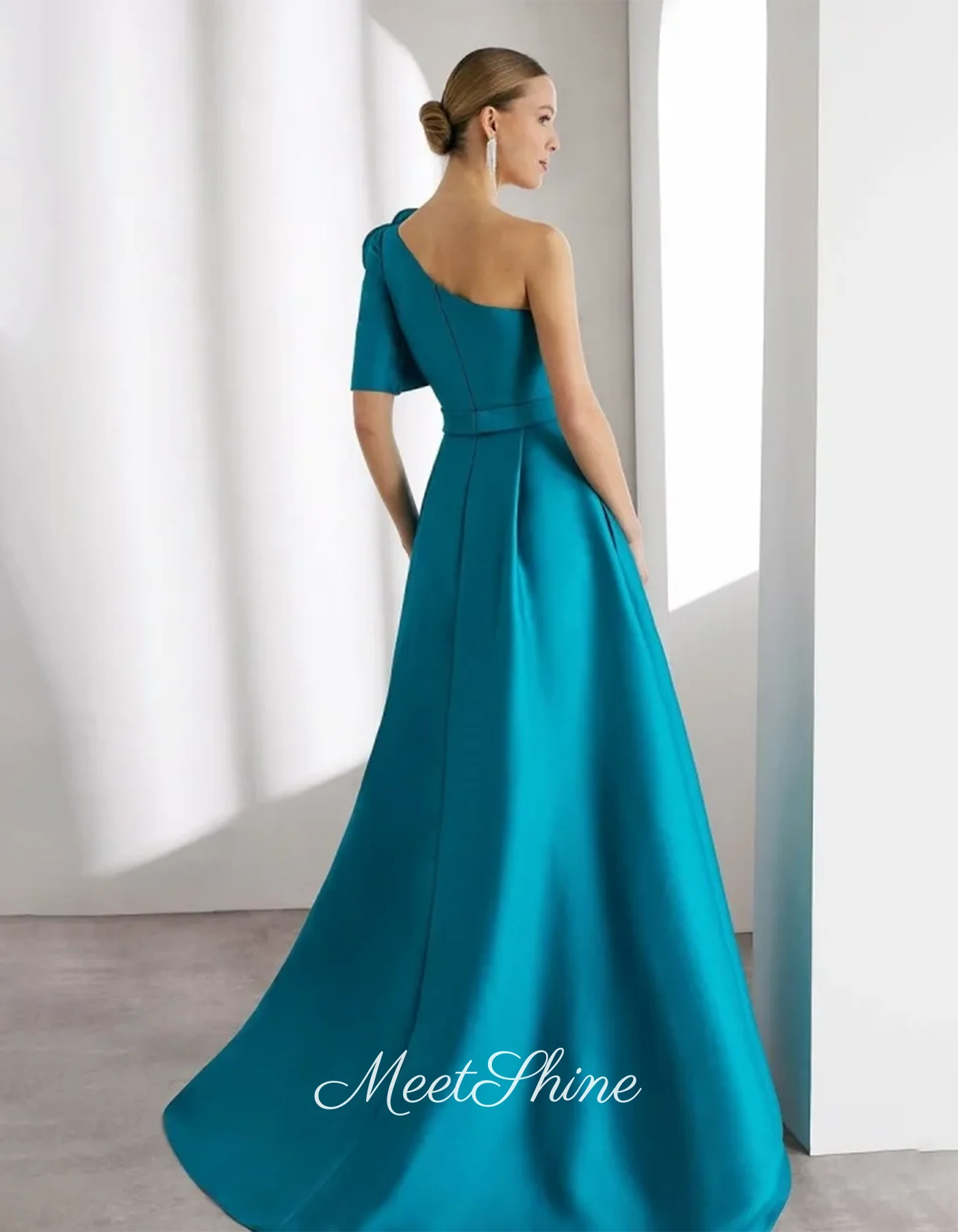 Vestidos de Noche acampanados de un hombro, color azul moderno, flor 3D de alta calidad con bolsillo, vestido Formal de satén para fiesta de boda personalizado