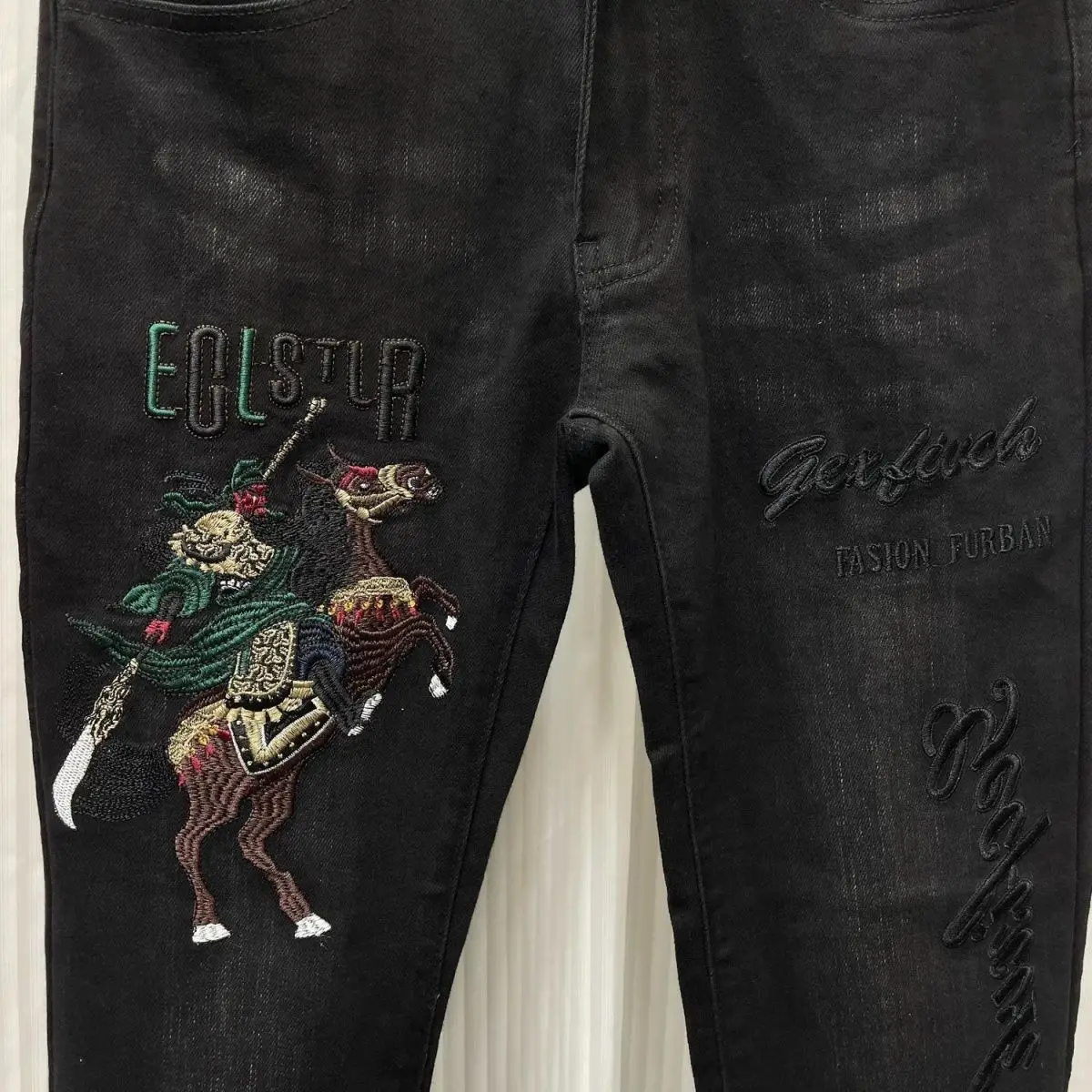 Slim Fit Embroidered Jeans Men's Fashionable Casual Black Denim Pants Spring Summer Style mid Waist Zipper Pocket Youth Wear