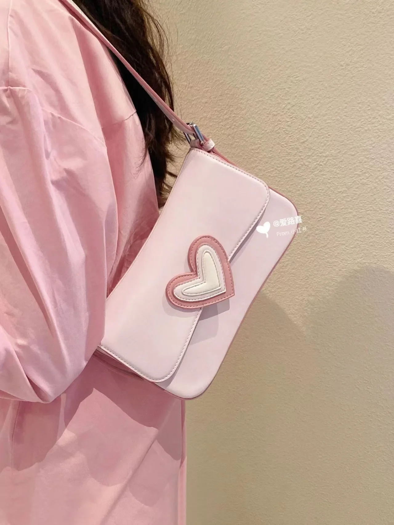 Pink Heart Women\'s Shoulder Bags Small Square Flap Underarm Bag Fashion Love Ladies Armpit Bag Clutch Purses Female Handbags