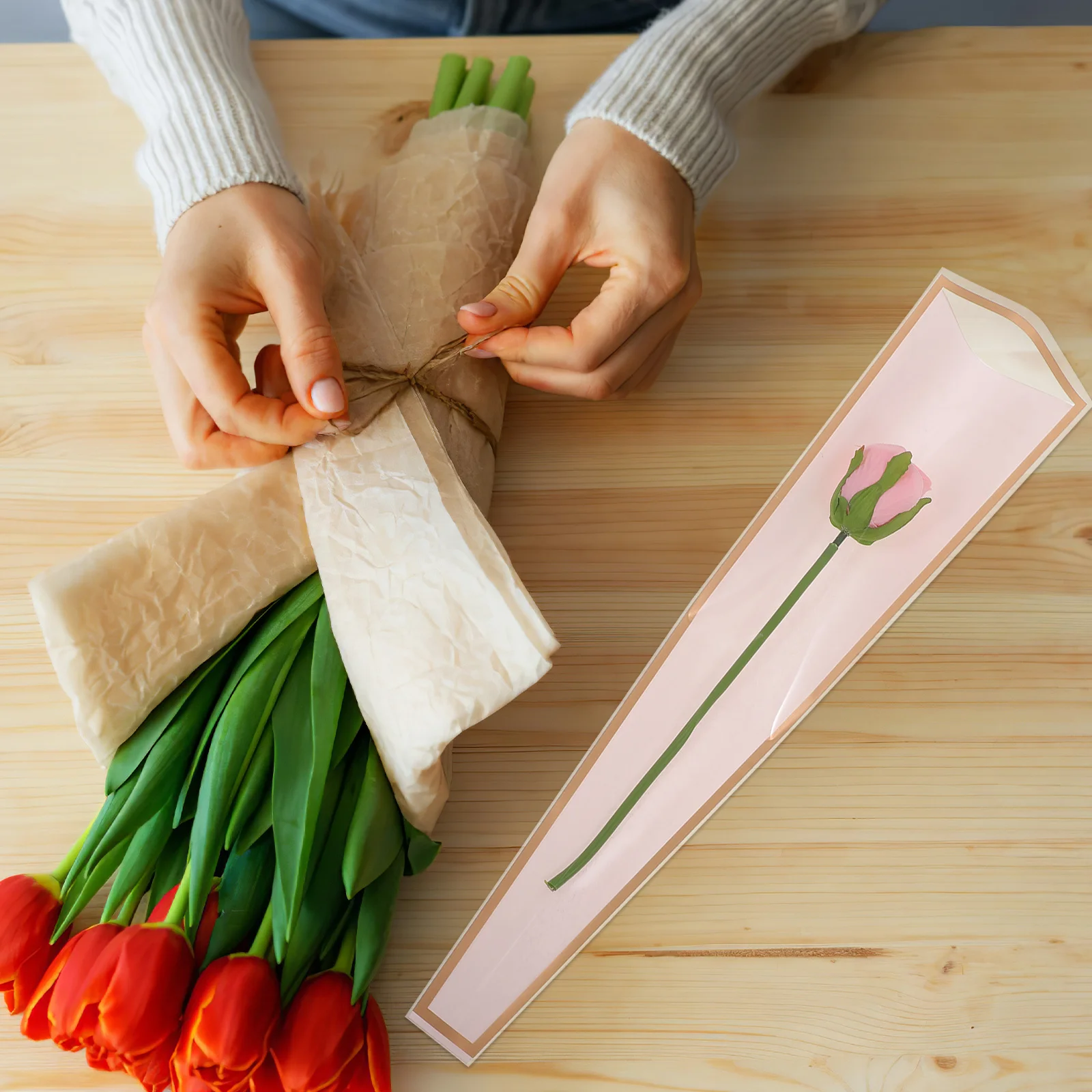 

50Pcs Waterproof Flower Wrapping Bags Rose Bouquet Sleeves Floral Gift Bags for Florist Boutique Retail Store Valentine's