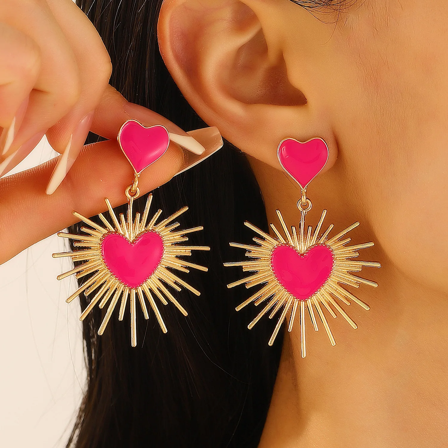 Geometric Thorn Love Earrings For Female Simple Fashion Peach Heart Drip Oil Earring Holiday Party Jewelry Lady Accessories Gift