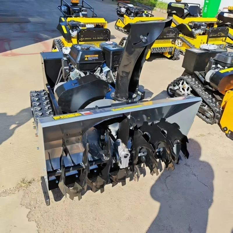 Multi Purpose Snow Broom Sweeper Crawler Remote Control Snow Blower Robot EPA CE EURO5 Engine Winter Removal Machine
